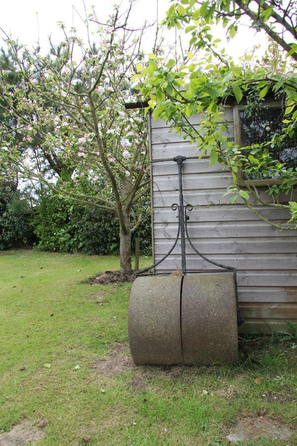 Lockgate Dairy Bed and Breakfast Chichester Buitenkant foto